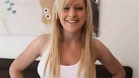 Blonde Horny Babe Lust For A Big Dildo XHamster