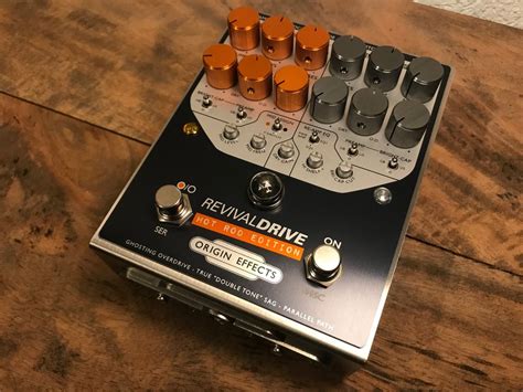 Origin Effects RevivalDRIVE Hot Rod Custom units limited Gebraucht in Givrins für CHF