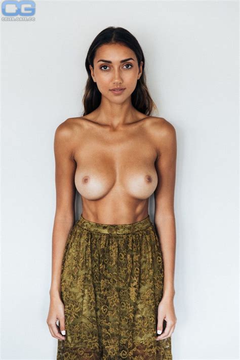 Shannon Lawson Nude Pictures Onlyfans Leaks Playboy Photos Sex Scene Uncensored