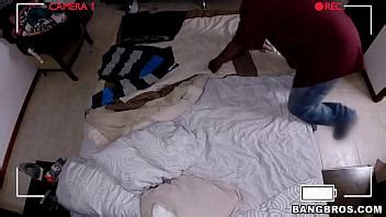 Chica colombiana se la follan en cámara oculta XVIDEOS