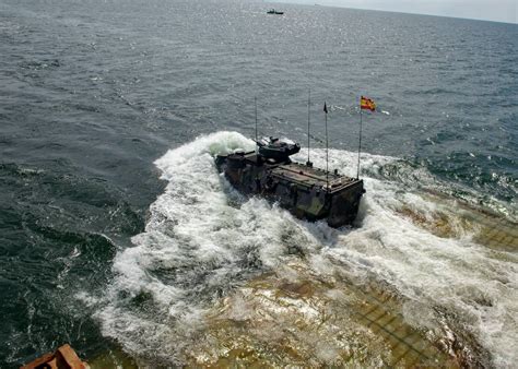 assault amphibious vehicle