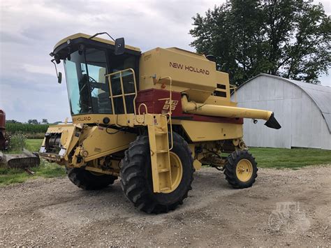 1988 NEW HOLLAND TR86 For Sale In Washington, Iowa | TractorHouse.com