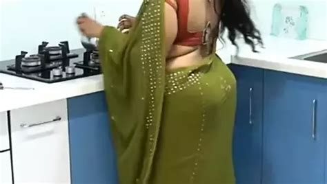 Desi Curvy Bhabhi Looking Hot In Red Saree Tits Porn Feat Curvybhabhi Xhamster