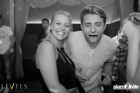 Sex On The Beach At Levels Club Sukhumvit 11 Siam2nite