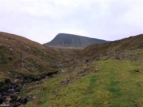 fan brycheiniog hike gwsw  sota