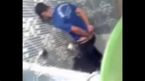 ESTUDANTE ENFIA CANETA NO ANUS E E FILMADO XVIDEOS