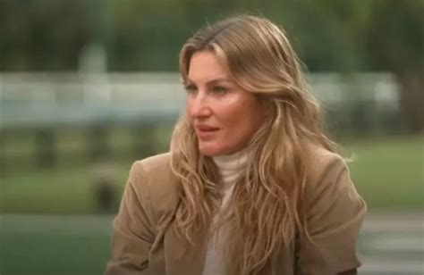 Gisele B Ndchen Chora E Para Entrevista Ap S Pergunta Sobre Tom Brady