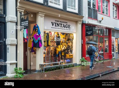 Time Machine Vintage Amsterdams First Vintage Shop In Nieuwe