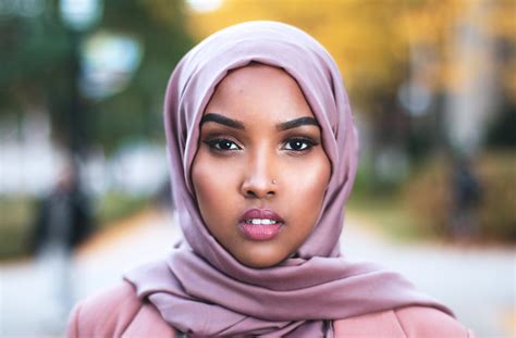 wearing  hijab helps muslim women bns fashion