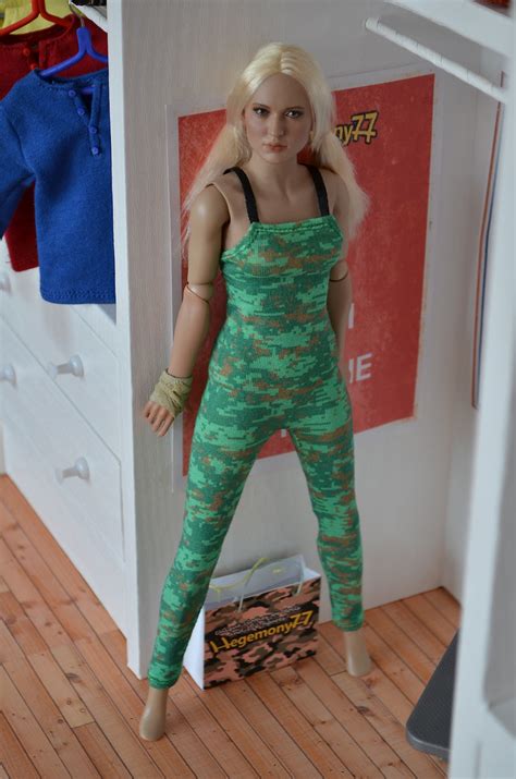 Scale Hot Toys Female Figure In Custom Made Digital Camouflage Skinny Jumpsuit A Photo On