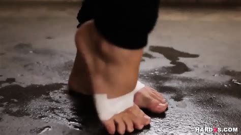 Fitness Babe Gets It In The Butt