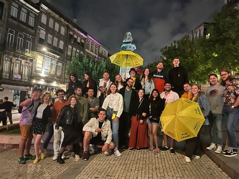 Oporto: Pub Crawl With 7 Drinks, Games, And Vip Club, Porto · Bilhetes ...
