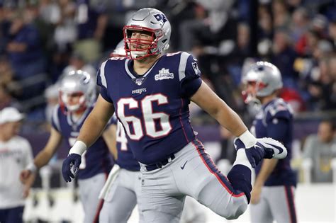 Patriots veteran offensive lineman announces retirement - masslive.com
