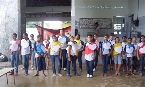 Escola Municipal Vereador Antônio Januário - Escola Vereador Antonio Januário: Homenagem ao dia das Mães