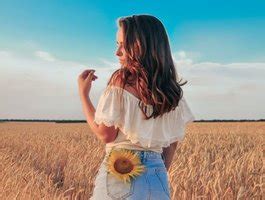 Live Sex Chat With Rayna Jo At BongaCams