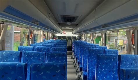 Berapa Jumlah Kursi Bus Pariwisata Seat 2 3 Jakartarentbus