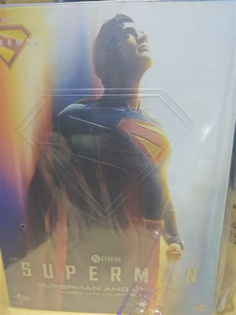 Hot Toys 超人 Superman and Lois 比例 MMS 興趣及遊戲 玩具 遊戲類 Carousell