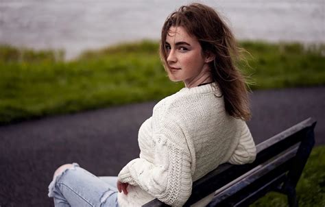 Wallpaper Girl Sexy Hot Girl Eyes Smile Beautiful Figure Model For Mobile And Desktop