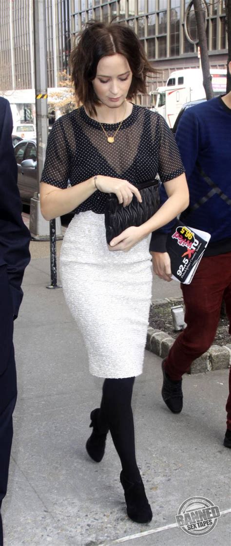 Emily Blunt Fully Naked At Largest Celebrities Archive