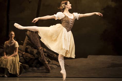 Marianela Nu Ez As Giselle In Giselle The Royal Ballet Photos