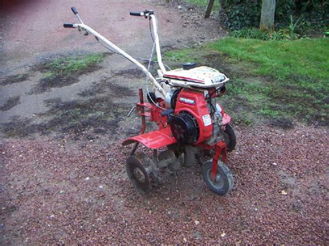 Motoculteur Kubota T C Avec Accessoires Les Motoculteurs