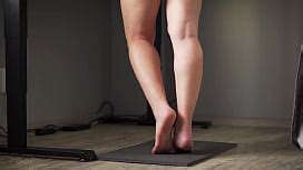 Hot Milf In Black Heels Showing Off Long Legs And Calves Xnxx