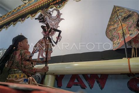 PENTAS WAYANG DALANG CILIK ANTARA Foto