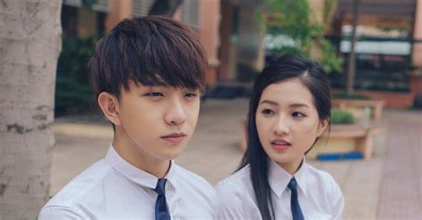 Tùng Maru Uni5 bất ngờ cặp kè hot girl hôi nách trong dự án điện ảnh