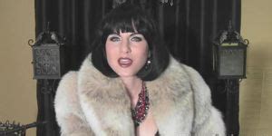 Smoking In Fur Porn Videos