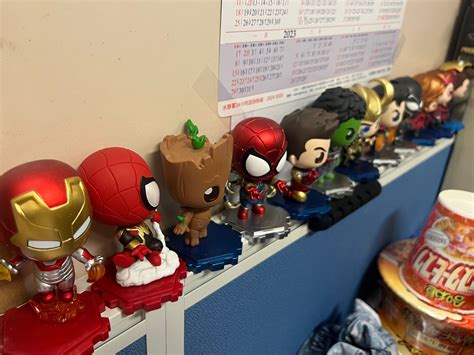 Cosbi hottoys spider man hot toys 興趣及遊戲 玩具 遊戲類 Carousell