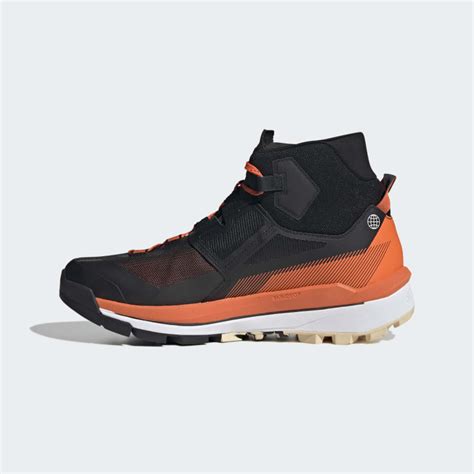 Для женщин :: TERREX :: Обувь :: Ботинки Terrex Skychaser XT GORE-Tex Black