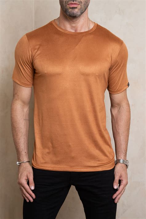 Camiseta Suede Marrom Claro Volk Culture Harpia Moda