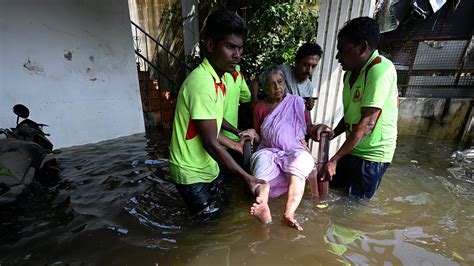 Tamil Nadu Rain Chaos 4 Dead 7000 Rescued As Flood Fury Claims