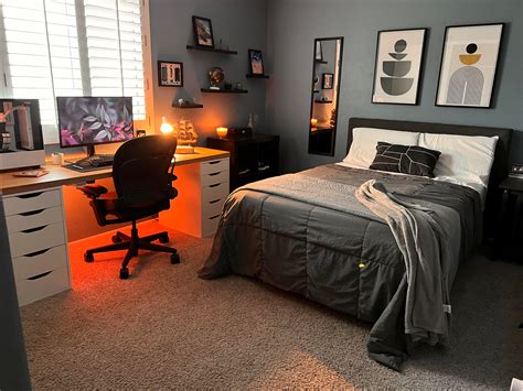 Minimalist Bedroom With Desk And Computer
