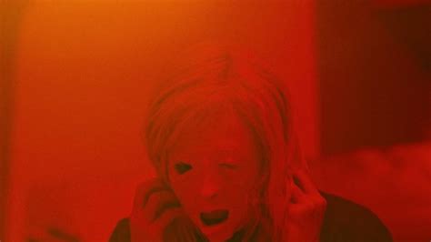 Possessor (2020) – Movie Reviews Simbasible