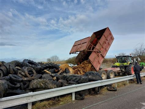 Photos Col Re Des Agriculteurs En Meuse Les Images Les Plus