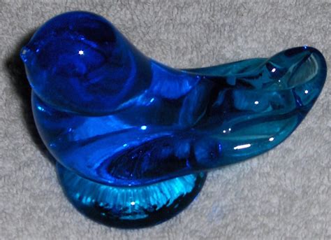 Vintage art GLASS Bluebird of Happiness Figurine by classiccapecod