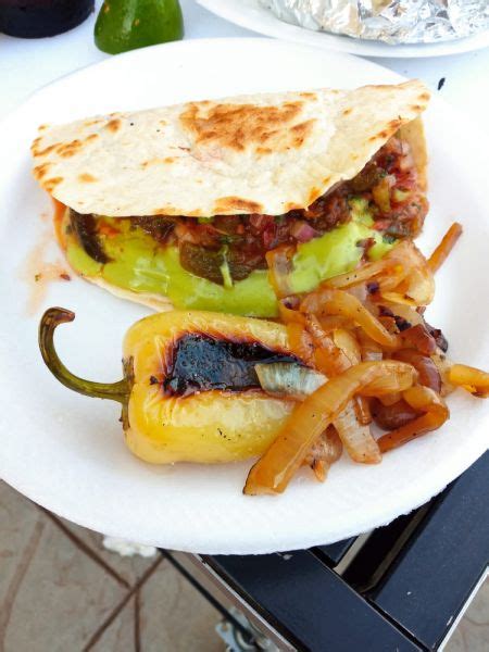 Tacos el chapo - 100 sinalonse Food Truck in California