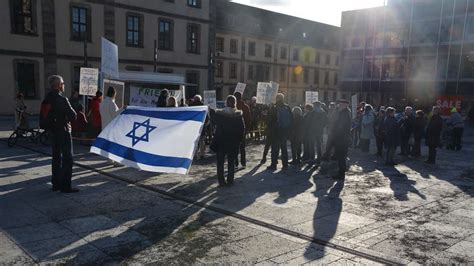 Fotostrecke Mahnwache Zum Holocaust Gedenktag In Fulda