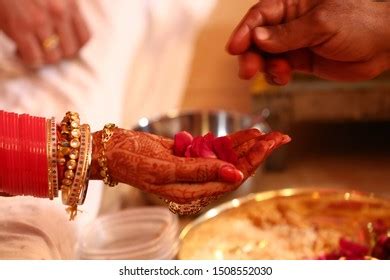 Indian Wedding Traditions Marriage Customs Stock Photo 1508552030 ...