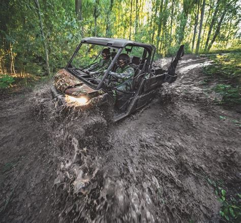 2020 CAN-AM DEFENDER LINEUP - Dirt Wheels Magazine