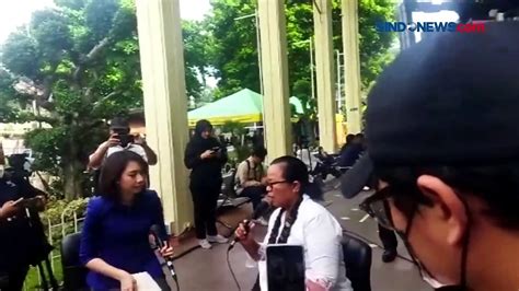 Hadiri Sidang Vonis Sambo Dan Putri Candrawathi Ibu Brigadir J Semoga