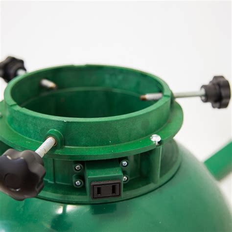 tree watering christmas 2