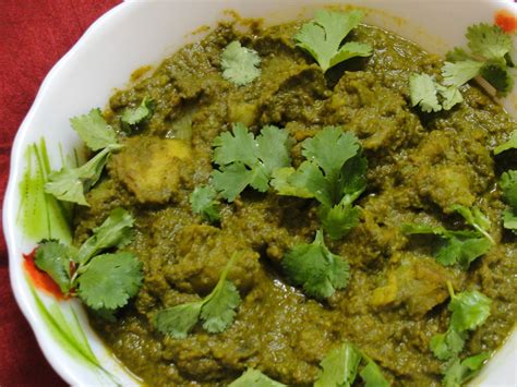 3 Ways to Make Aloo Palak - wikiHow