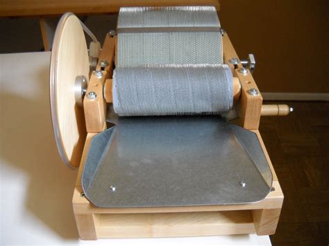 Wool love-functional fiber art: Drum Carder Tutorial-Equipment