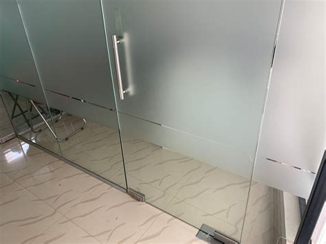 Transparent Frameless Toughened Glass Partition At Rs 320 Sq Ft In