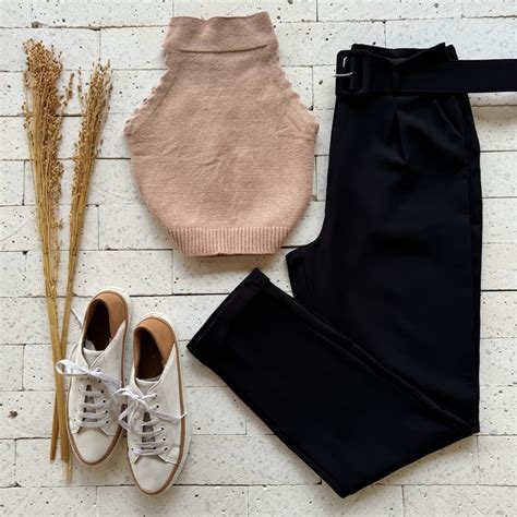 Cropped Modal Gola Alta Detalhe Ondulado Nude Dondoca Dondoca Moda Feminina