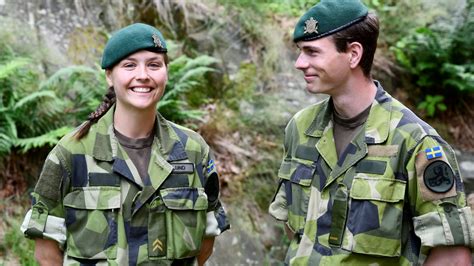 Skolinformatörerna ökar Ungas Förtroende För Försvarsmakten