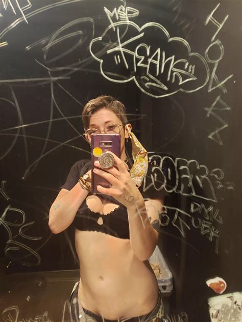 I Like Talking Half Naked Pix In Public Bathrooms Nudes Bois Nude Pics Org