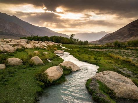 Wakhan Corridor Expedition Trek To The Roof Of The World